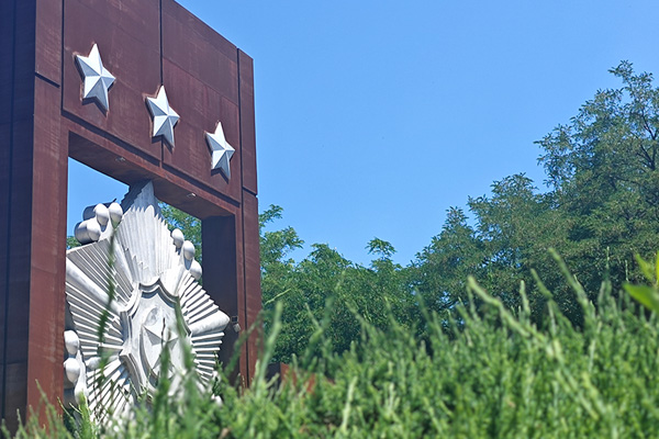 选择沈阳墓地生态葬有哪些好处？绿色安葬的优势解析